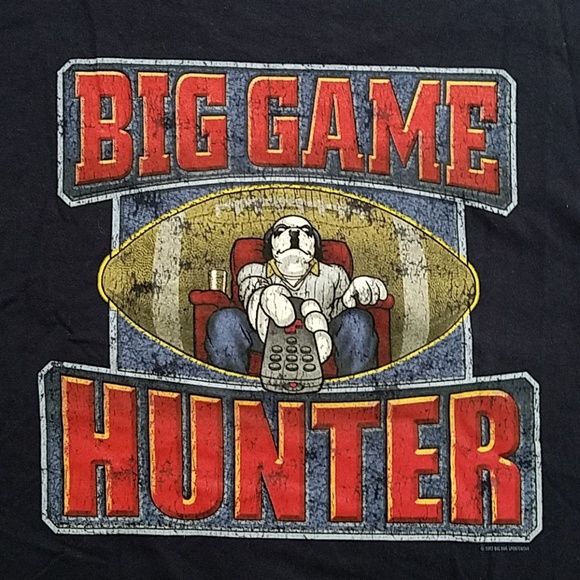 BIG DOGS Big Game Hunter short sleeve graphic tee shirt Lg. TV remote football - Picture 3 of 7